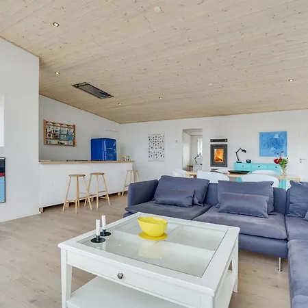 Carstina - 400m From The Sea By Interhome