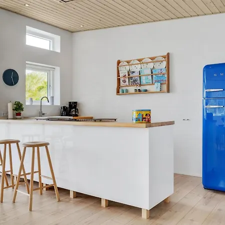 Carstina - 400m From The Sea By Interhome